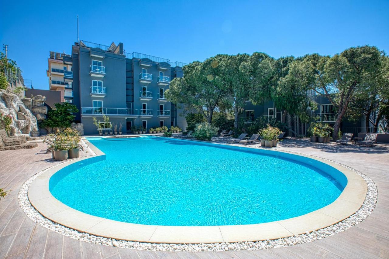 Çeşme Aegean Apartments - Marina & Chios Island View מראה חיצוני תמונה